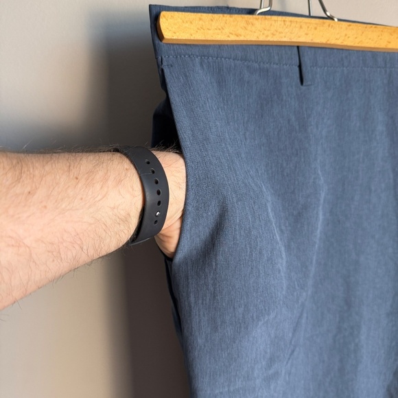 Old Navy Active Men's StretchTech Performance Walking Shorts Teal Blue Size 54 - Picture 5 of 16